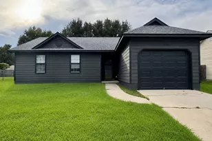 484 Hunting Green Dr, Jacksonville, NC 28546 - Photo 1