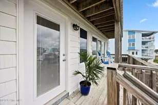 517 Canal Dr, Carolina Beach, NC 28428 - Photo 9