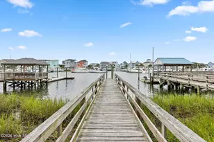 517 Canal Dr, Carolina Beach, NC 28428 - Photo 61