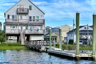 517 Canal Dr, Carolina Beach, NC 28428 - Photo 1