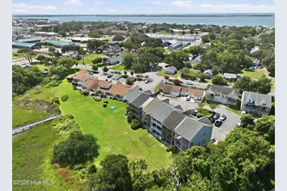 1800 Bay Street #206, Morehead City, NC 28557 - Photo 5