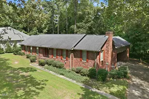 111 Robin Rd, Greenville, NC 27858 - Photo 5