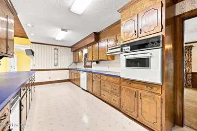 111 Robin Road, Greenville, NC 27858 - Photo 21