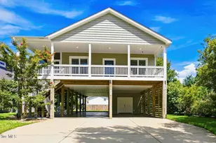 326 NE 56th St, Oak Island, NC 28465 - Photo 5