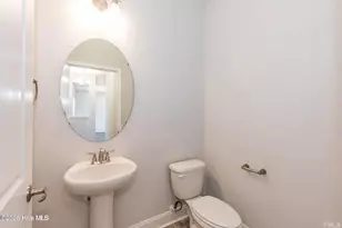 1043 Longneedle St, Rocky Mount, NC 27804 - Photo 7