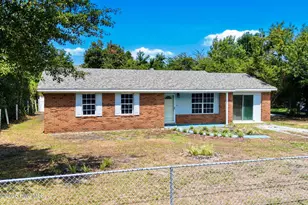 4755 Oakview Dr SE, Southport, NC 28461 - Photo 1