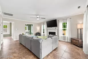 210 Druid Ct, Jacksonville, NC 28546 - Photo 3