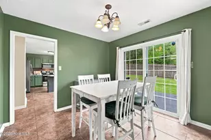 210 Druid Ct, Jacksonville, NC 28546 - Photo 5