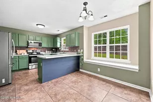 210 Druid Ct, Jacksonville, NC 28546 - Photo 7
