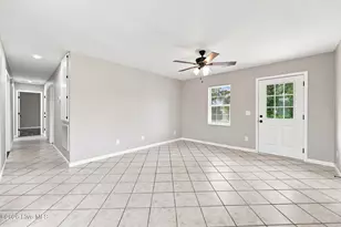 636 Hill Rd Cir, Ayden, NC 28513 - Photo 5