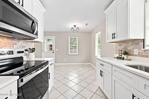 636 Hill Rd Cir, Ayden, NC 28513 - Photo 11