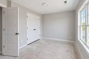 57 W Emily Gardens Dr, Selma, NC 27576 - Photo 15