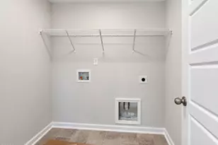 57 W Emily Gardens Dr, Selma, NC 27576 - Photo 9