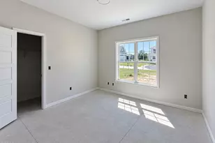 39 E Emily Gardens Dr, Selma, NC 27576 - Photo 9