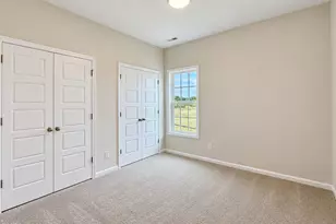 39 E Emily Gardens Dr, Selma, NC 27576 - Photo 15