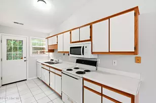 711 Varsity Dr, Wilmington, NC 28403 - Photo 9