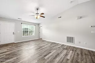 711 Varsity Dr, Wilmington, NC 28403 - Photo 5