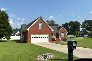 208 Pinewood Dr, New Bern, NC 28562 - Photo 5