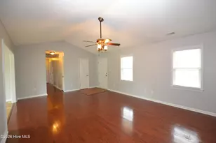 107 Esquire Dr, Richlands, NC 28574 - Photo 3