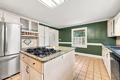 515 Crestline Boulevard, Greenville, NC 27834 - Photo 11