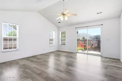 619 Glenarthur Drive, Wilmington, NC 28412 - Photo 9