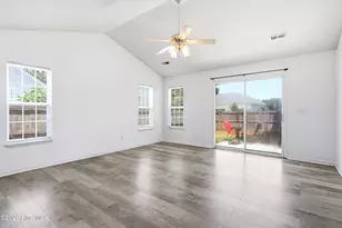 619 Glenarthur Dr, Wilmington, NC 28412 - Photo 9
