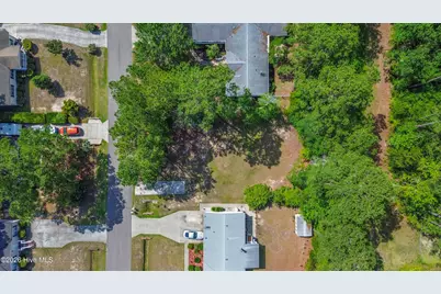 848 Watson Avenue SW, Carolina Shores, NC 28467 - Photo 5