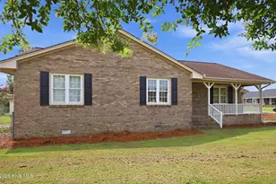 3809 Robin Rd, Ayden, NC 28513 - Photo 3