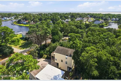 313 Sir Chandler Drive, Kill Devil Hills, NC 27948 - Photo 5