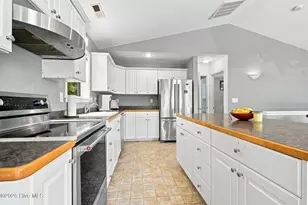 313 Sir Chandler Dr, Kill Devil Hills, NC 27948 - Photo 15