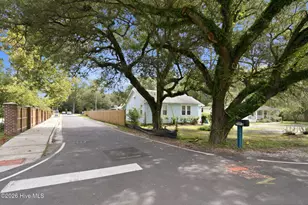 1048 Montclair Dr, Wilmington, NC 28403 - Photo 39