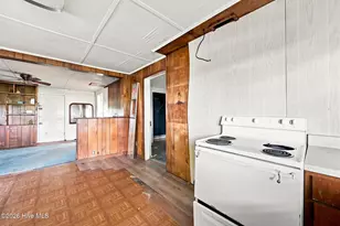422 Cornwallis Rd, Teachey, NC 28464 - Photo 3