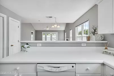 1608 Willoughby Park Court #Unit 8, Wilmington, NC 28412 - Photo 17