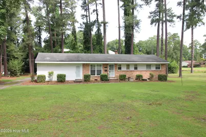 680 S May Street, Southern Pines, NC 28387 - Photo 1