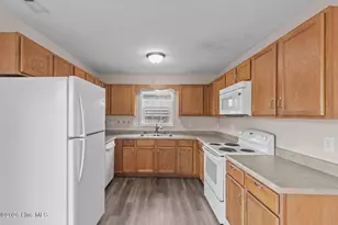 303 Mann St, Hubert, NC 28539 - Photo 13