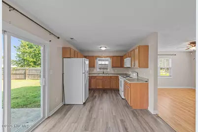 303 Mann Street, Hubert, NC 28539 - Photo 11