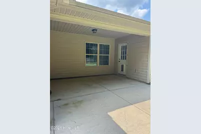 303 Tuscan Court, Richlands, NC 28574 - Photo 3