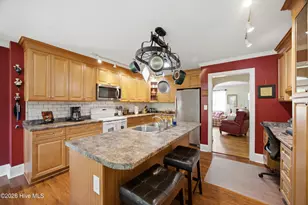 1301 N Poplar St, Aberdeen, NC 28315 - Photo 5
