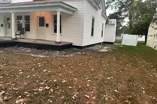 423 Snow Hill St, Ayden, NC 28513 - Photo 1