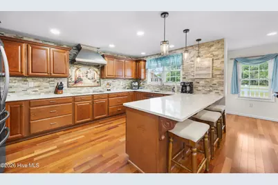 1988 W Lake Shore Drive, Wilmington, NC 28401 - Photo 9
