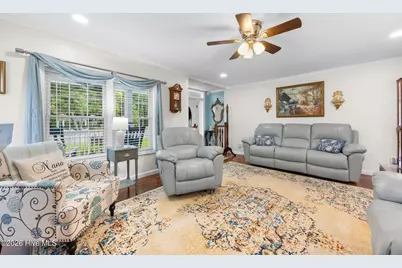 1988 W Lake Shore Drive, Wilmington, NC 28401 - Photo 7
