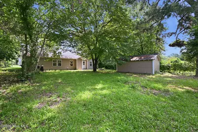 207 Sherwood Road, Jacksonville, NC 28540 - Photo 17