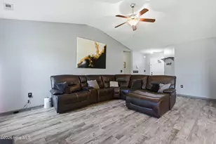 2820 Walter Dr, New Bern, NC 28562 - Photo 5