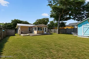 112 NE 51st St, Oak Island, NC 28465 - Photo 3
