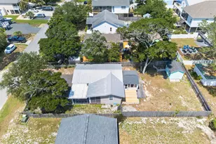 112 NE 51st St, Oak Island, NC 28465 - Photo 35