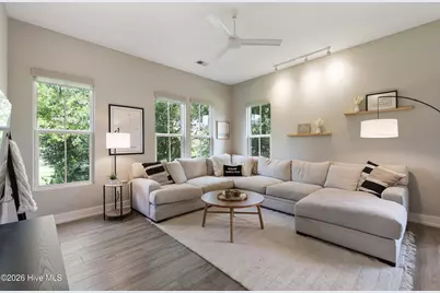 347 McIvers Alley, Wilmington, NC 28401 - Photo 5