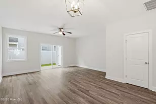 202 Sandy Cv Ln, Sneads Ferry, NC 28460 - Photo 5
