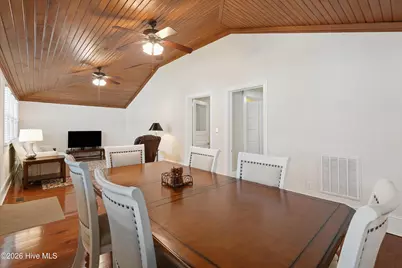 500 W Main Street, Mount Olive, NC 28365 - Photo 33