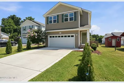 935 W Illinois Avenue, Southern Pines, NC 28387 - Photo 3