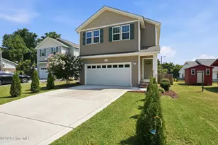 935 W Illinois Ave, Southern Pines, NC 28387 - Photo 3